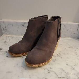TOMS ankle booties